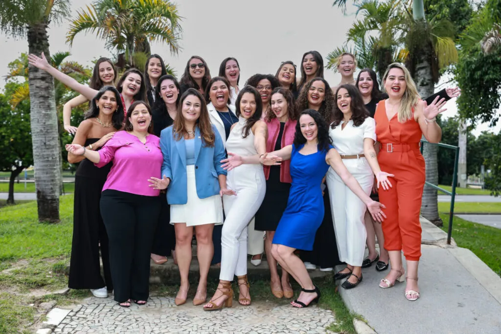 LOLA Brazil Leadership Retreat group photo with chapter members